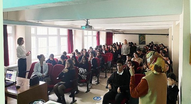 Öğrencilere Geri Dönüşüm Anlatıldı