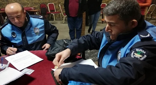 Ruhsatsız faaliyet gösteren kahvehaneler mühürlendi