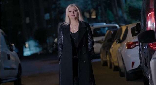 Hülya Arıkan'dan ”Bir Ben Bilirim”