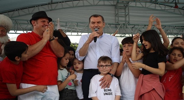 Zeytinburnunda apos Karne Sevinci Şenlikle Kutlandı