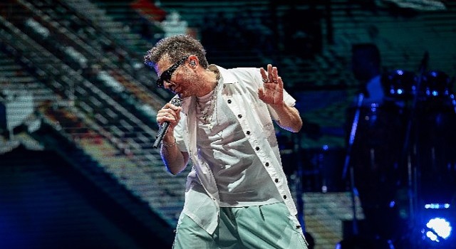 Bodrum Antik Tiyatroda Kenan Doğulu coşkusu