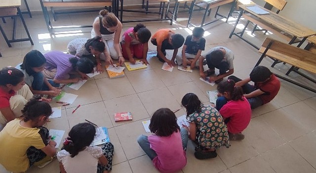 KODA, afetin 6. ayında köyde daha iyi eğitimin altını çiziyor