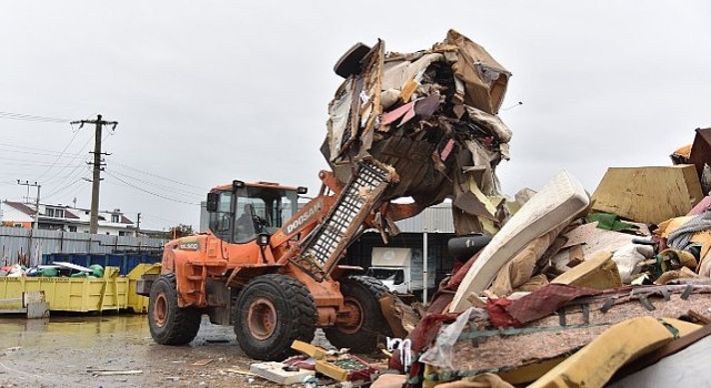 Kartepe;de 30 günde 50 ton iri hacimli atık toplandı