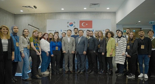 Samsung ve UNDP, Innovation Campus programı çerçevesinde İnovasyon Merkezinde gençlere rehberlik etti