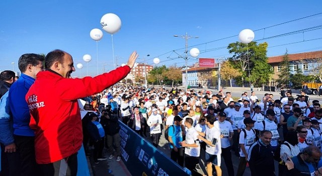 Başkan Altay Tüm Sporseverleri Uluslararası Konya Yarı Maratonuna Kayıt Yaptırmaya Davet Etti