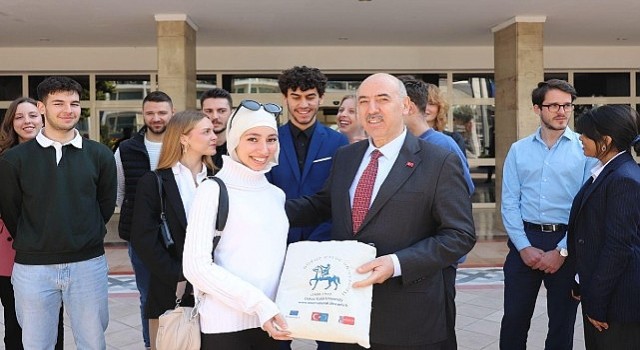 DEÜde Erasmus Hareketliliği: Öğrenciler İzmire Geldi