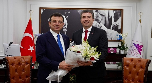 Ekrem İmamoğlu, Çatalca Belediye Başkanı Erhan Güzele tebrik ziyaretinde bulundu