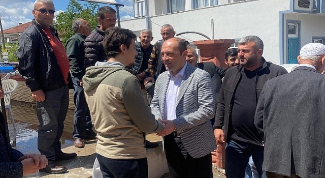 Geyve Belediye Başkanı Selçuk Yıldız, Geyvenin çeşitli mahallelerinde düzenlenen köy hayırlarına katılarak vatandaşlar ile bir araya geldi