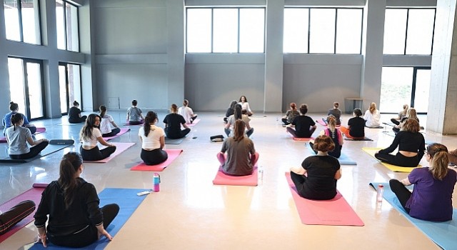 Pancar Deposunda yoga buluşmaları devam ediyor