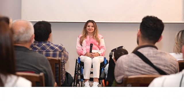 Dünyanın ilk ve tek engelli kadın ralli pilotu engellilere umut oluyor