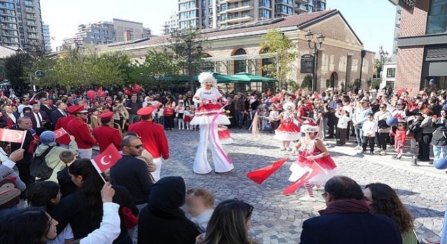 Cumhuriyetin ruhu Fişekhanede sanatla buluştu