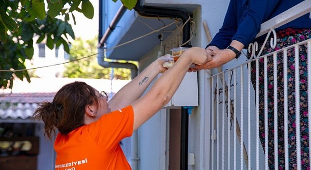 Güzelbahçe Belediyesinden Dayanışma Örneği