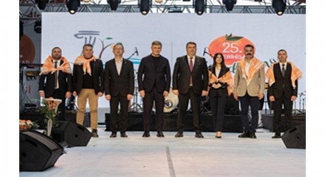 25. Mandalina Şenliği üreticinin yüzünü güldürdü