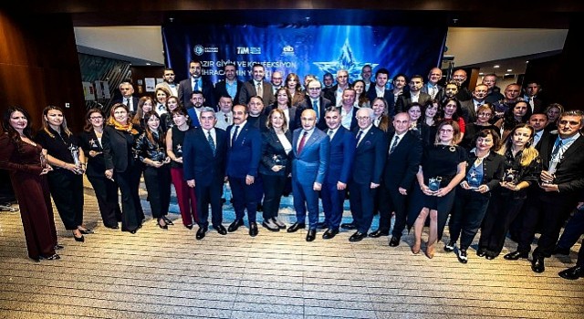 Hazır giyim sektörüne gözümüz gibi bakmalıyız