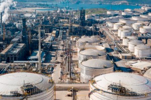 Ege’nin en büyük sanayi kuruluşları listesinde ilk sırada STAR Rafineri yer alırken Petkim üçüncü oldu