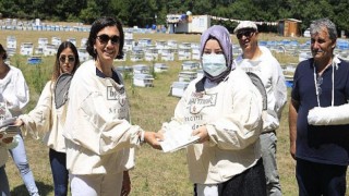 Arı Sütü Eğitim Projesi’nin Üçüncüsü İstanbul Silivri’de Gerçekleştirildi