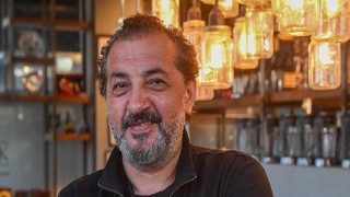 Başarılı şef Mehmet Yalçınkaya, Hakan Gence ile Sıkı Muhabbet’e konuk oluyor
