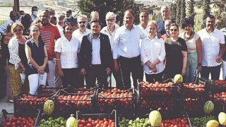 Başkan Çalık Yaşam Bahçesi’nde hasada katıldı