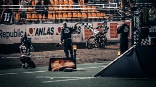 Anlas Domination Continues at Fim Speedway GP