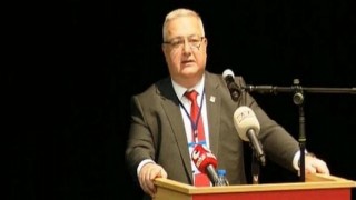 Başkanı Ali Hikmet Akıllı hükümet sınıfta kaldı