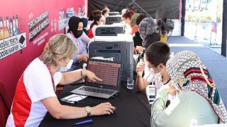 İBB 22 meydanda 22 bin gence ulaştı