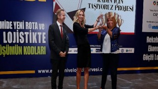 “Kadın İçin Taşıyoruz” projesine ödüller