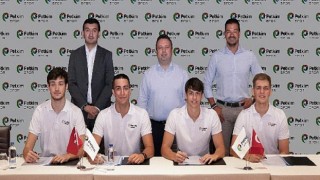Petkimspor, altyapıdan yetiştirdiği 4 oyuncusuyla profesyonel sözleşme imzaladı