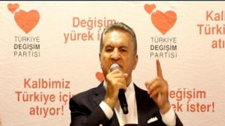 Türkiye Değişim Partisi Genel Başkanı Mustafa Sarıgül, Balıkesir 1.Olağan Kongresi’nde basın toplantısı düzenledi.