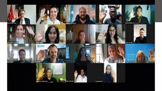 Yeşilay’ın 2. Genç Savunuculuk Forumu uzman isimleri bir araya getirdi