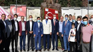 Beylikdüzü ATATÜRK’ü İki Önemli İsimden Dinledi