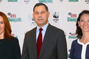 ETİ BURÇAK VE WWF-TÜRKİYE  “SAĞLIKLI TOPRAK HAREKETİ” BAŞLATIYOR!