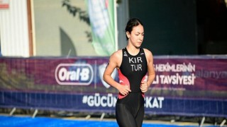 Alanya Türkiye Kupası Ve 30. Yıl Nostalji Triatlonu 1-3 Ekim Tarihleri Arasında Yapıldı