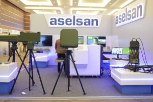 ASKERİ RADAR VE SINIR GÜVENLİĞİ ZİRVESİ’NE 1500 ZİYARETÇİ KATILDI