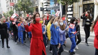 FMV Işık Okulları, Cumhuriyet Bayramı’nı Nişantaşı Sokakları’nda kutladı