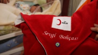 Kızılay Sevgi Bohçalarıyla Bebeklere Hoş Geldin Diyor