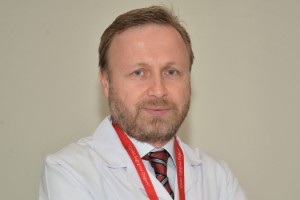 KOKLEAR İMPLANT HAYATIN SESLERİNİ DUYMANIZI SAĞLIYOR