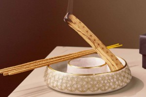 PAŞABAHÇE MAĞAZALARI’NDAN FARKLI BİR HEDİYE ALTERNATİFİ; MUDRA MERMER TÜTSÜ SETİ