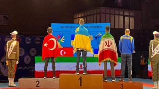 Kağıtspor Karatede Dünya Şampiyonu