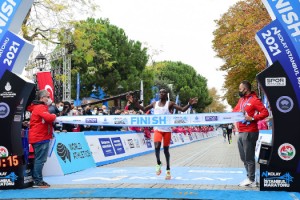 NN Koşu Takımı Sporcusu Victor Kiplangat İstanbul Maratonu’nun şampiyonu oldu