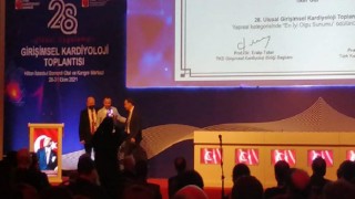 Türk Kardiyoloji Derneği’nden Yakın Doğu Üniversitesi Hastanesi ve Dr. Suat Günsel Girne Üniversitesi Hastanesi kardiyologlarına birincilik ödülü