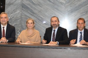 Türkiye’de Televizyon İzleme Süresi 4,5 Saati Aştı