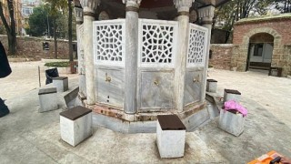 Yeni Cuma Camii’nin çalınan musluklarını Büyükşehir yeniledi