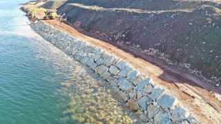Gölcük Değirmendere-Halıdere sahil düzenlemesi devam ediyor