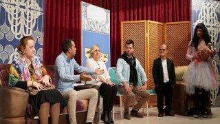 Gündüz işyerlerinin gece sahnenin tozunu attırıyorlar