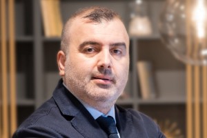 Kelebek Mobilya eğitim kursu ile sektöre personel yetiştiriyor