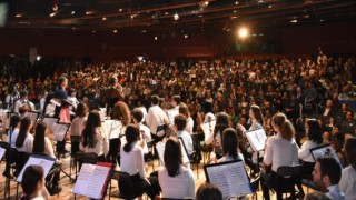 Narlıdere Çocuk Senfoni Orkestrası sahne alıyor