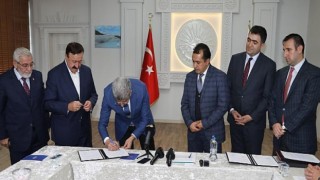 Van Büyükşehir Belediyesi ‘Sosyal Denge Tazminatı’nı En Üst Limitten İmzaladı