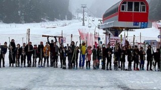 Atkaracalarlı Genç Kayakçılar İlk Eğitimlerini Ilgaz’da tamamladı