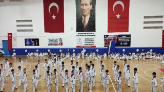 Gölcük Taekwondo Şöleninde 270 Sporcu Üst Kuşağa Terfi Etti