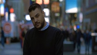Sezen Aksu Şarkısı Samy Ertan Sesinden New York Sokaklarında Yankılandı!